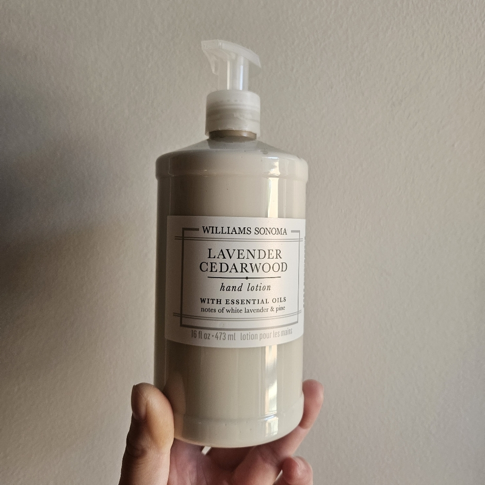 Williams Sonoma Lavender Cedarwood Hand Lotion - 16oz